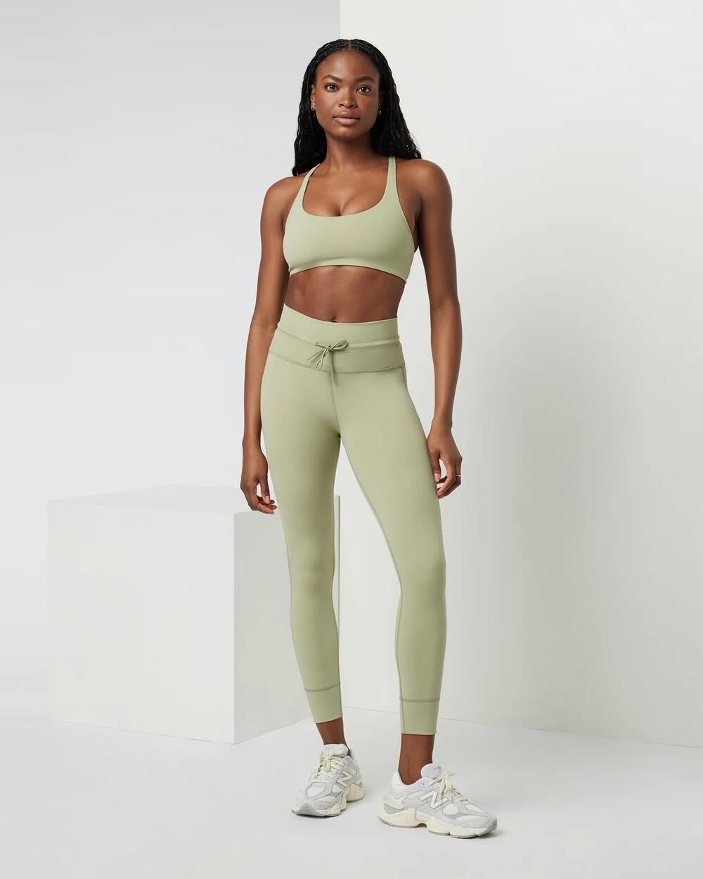 NWOT Vuori Size XL Daily Form High Waist Drawstring Legging - Lemongrass